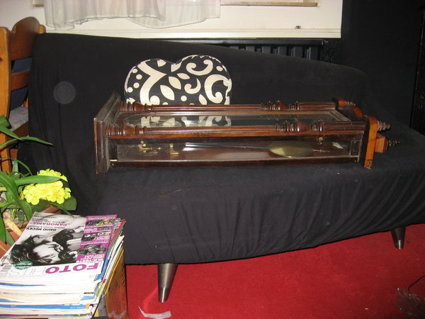 Sofa rechter Flügel + Uhr